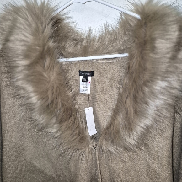 Talbots Fur Collar Ruana Cape Sz M/L NWT - Picture 4 of 10